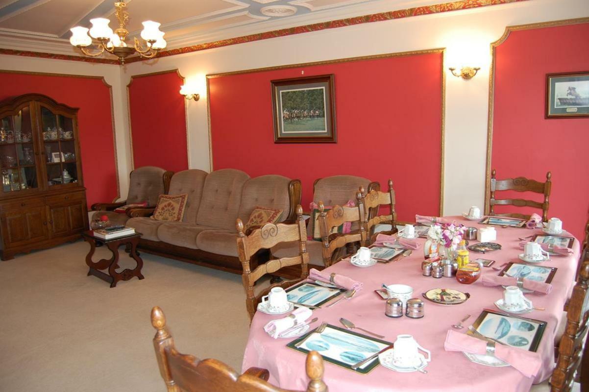 Ballingowan House Нюкасъл Уест Екстериор снимка