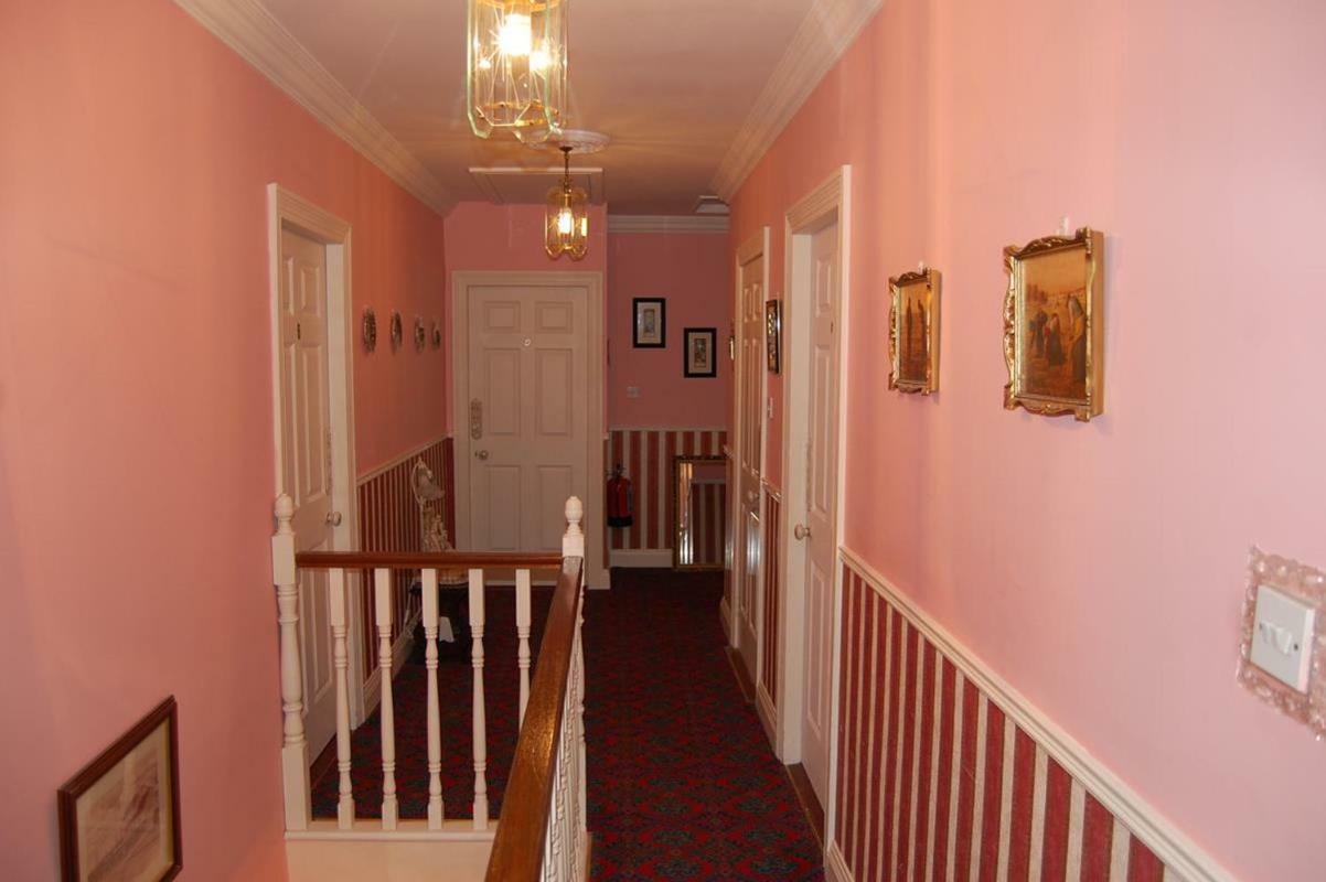 Ballingowan House Нюкасъл Уест Екстериор снимка